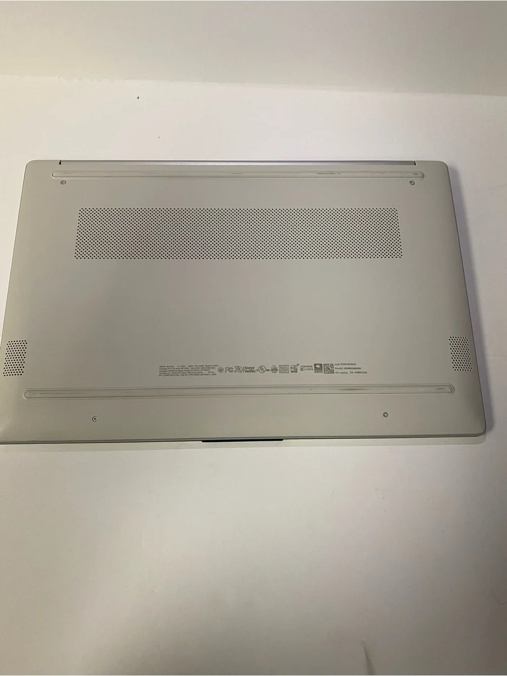 HP Silver Laptop 15 / 8 GB 256 GB with charger
